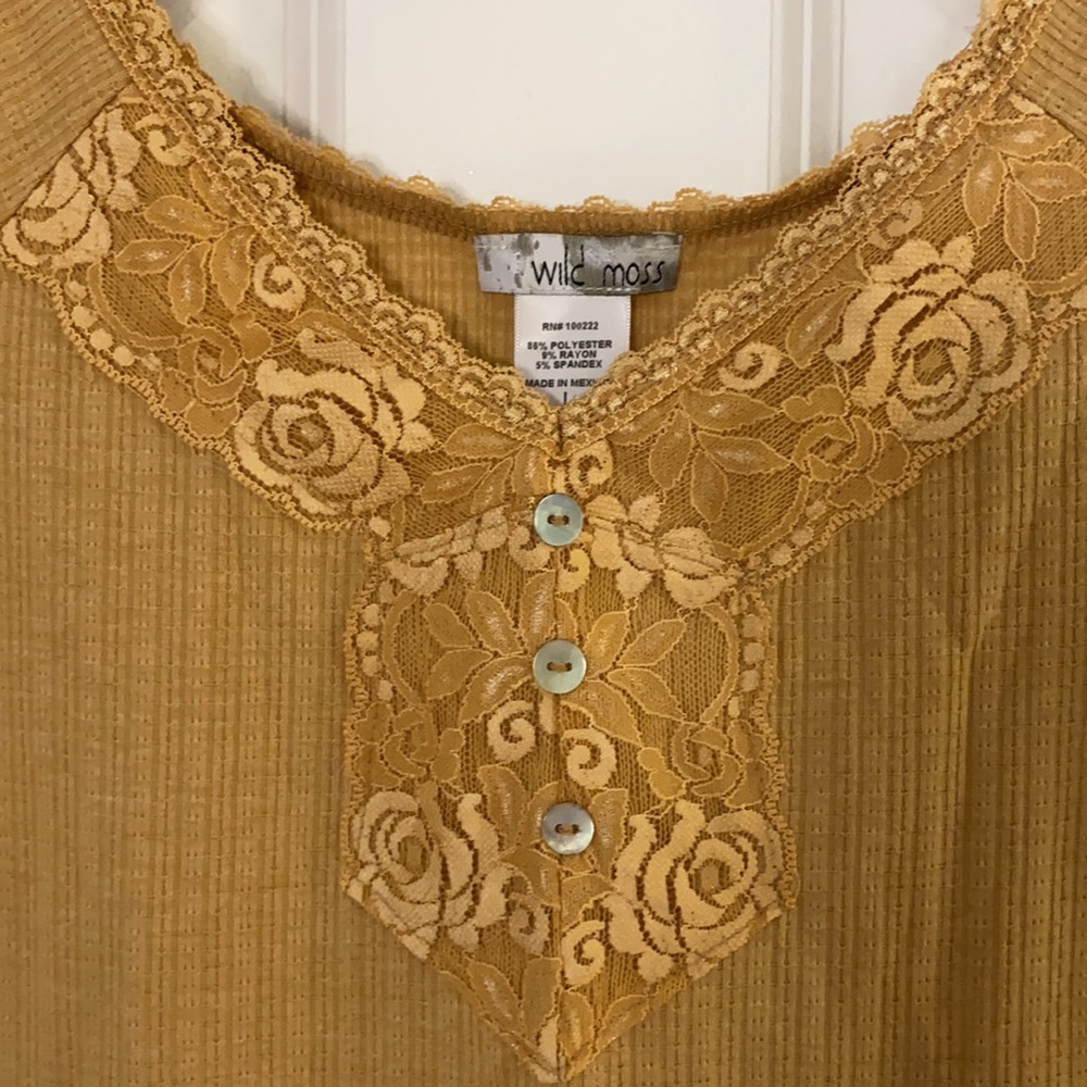 Yellow Top - Picture 2 of 4